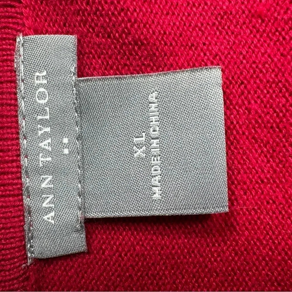 Ann Taylor Outlet Size XL Cranberry 3/4 sleeve Cardigan - Picture 6 of 7